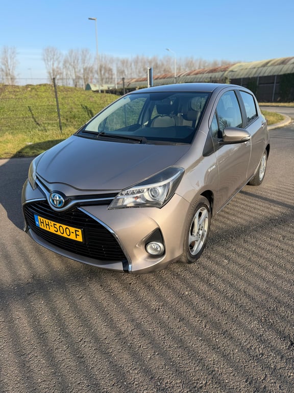 TOYOTA YARIS - Image 3