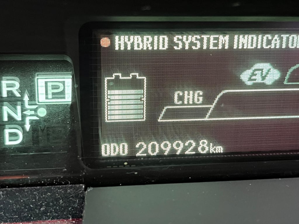 TOYOTA PRIUS - Image 15