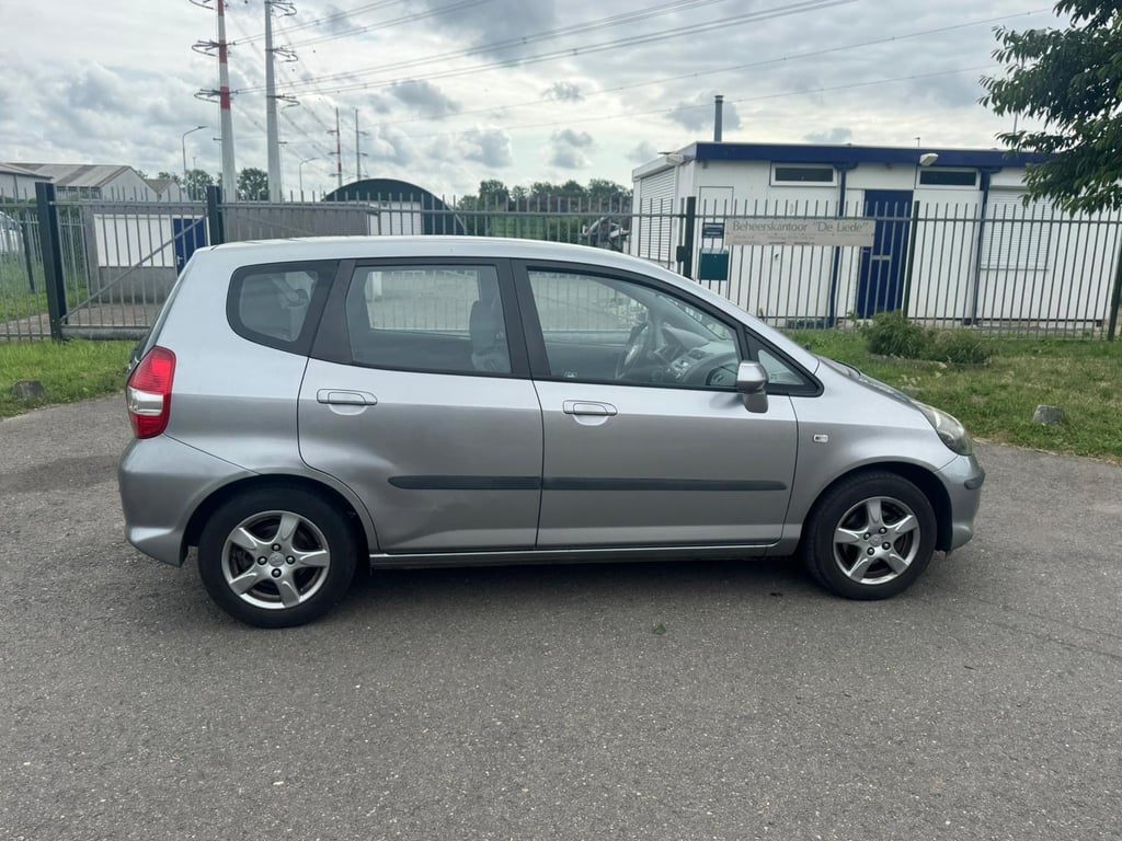 HONDA JAZZ - Image 4
