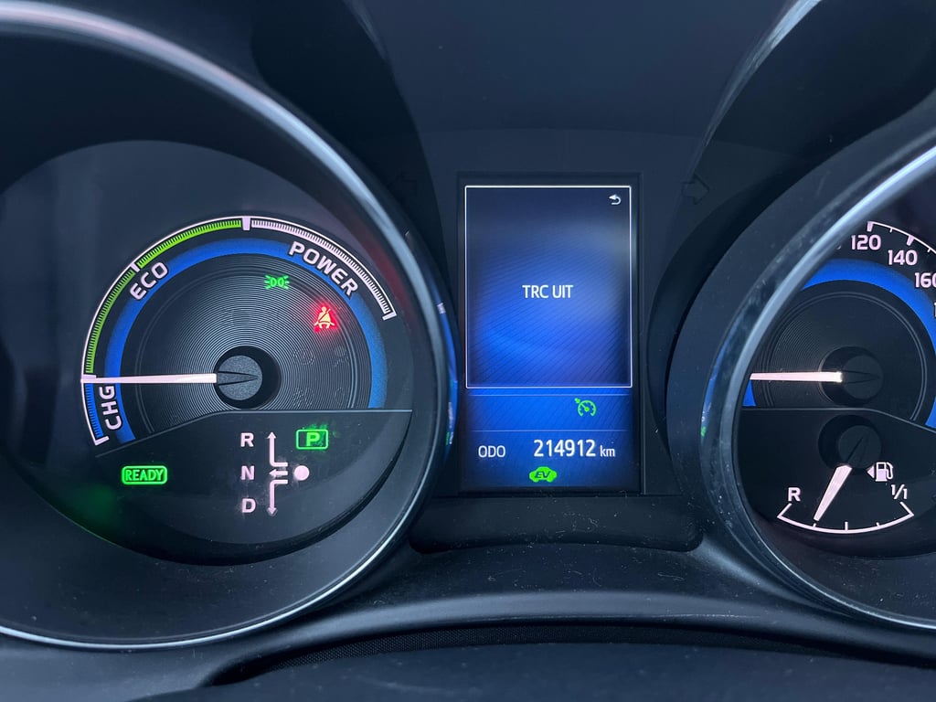 TOYOTA AURIS TOURING SPORTS - Image 16