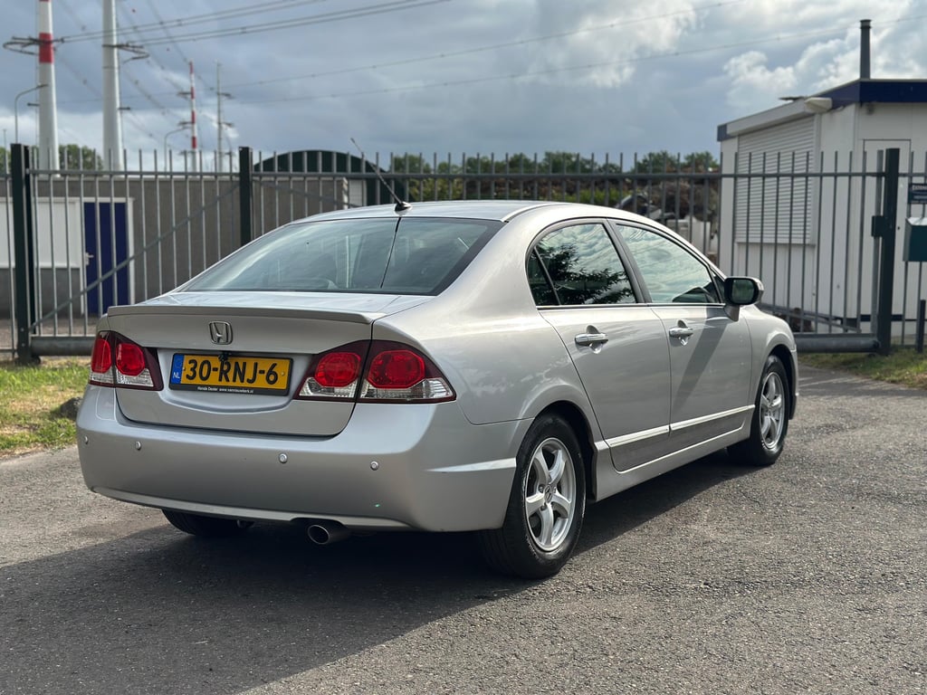 HONDA CIVIC - Image 8