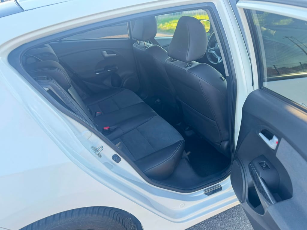 HONDA INSIGHT - Image 13