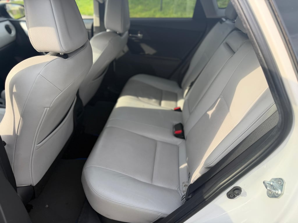 TOYOTA AURIS - Image 11