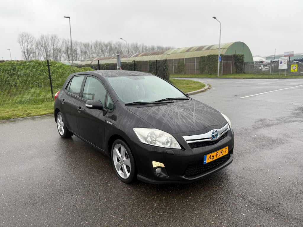 TOYOTA AURIS - Image 8