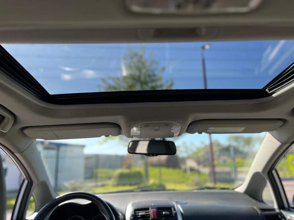 TOYOTA AURIS - Image 15