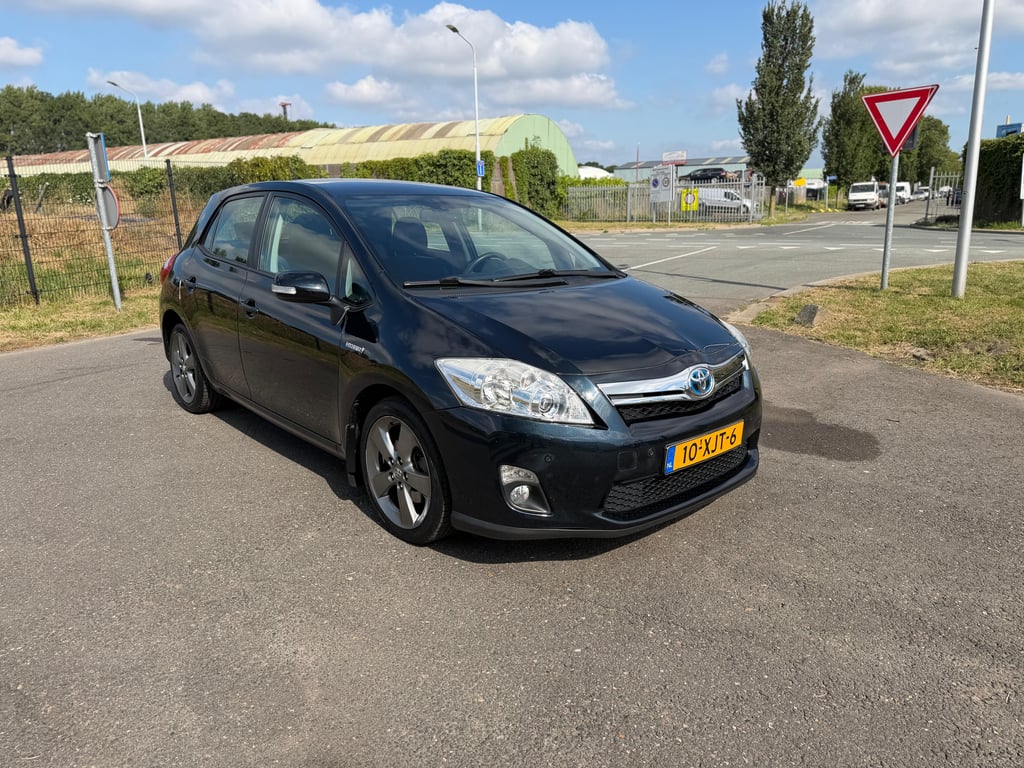 TOYOTA AURIS - Image 6