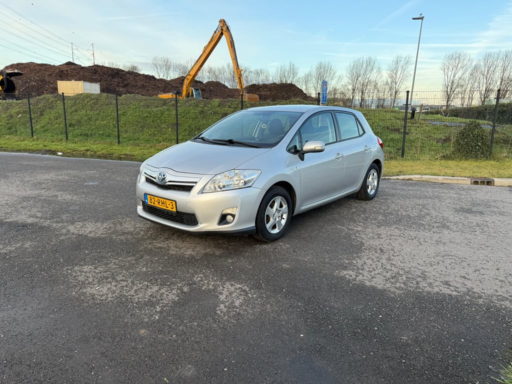 TOYOTA AURIS - Image 4