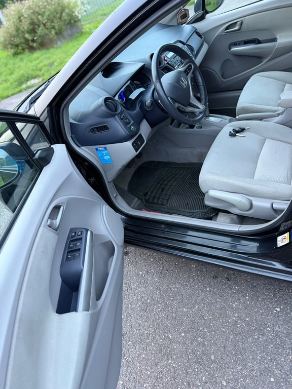 HONDA INSIGHT - Image 11
