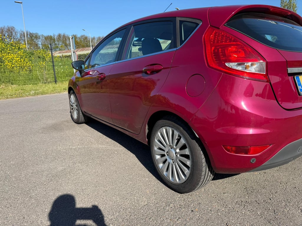 FORD FIESTA - Image 8