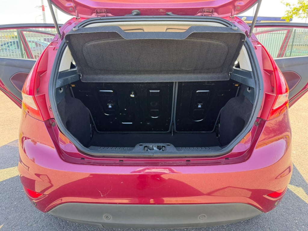 FORD FIESTA - Image 11
