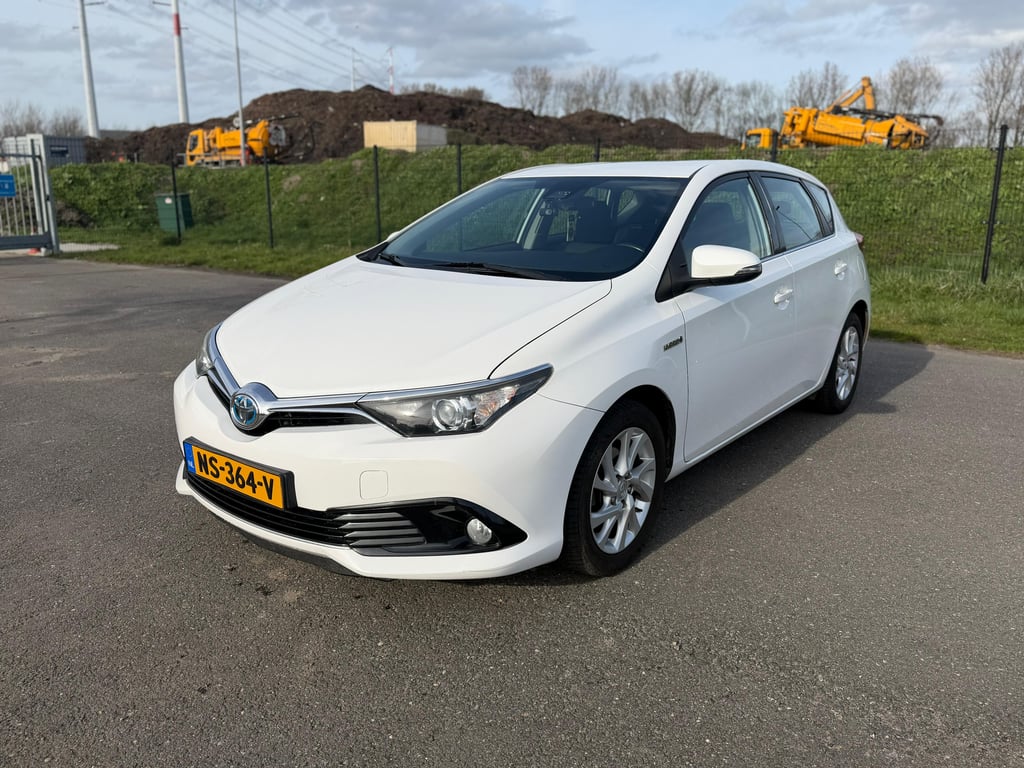 TOYOTA AURIS - Image 3
