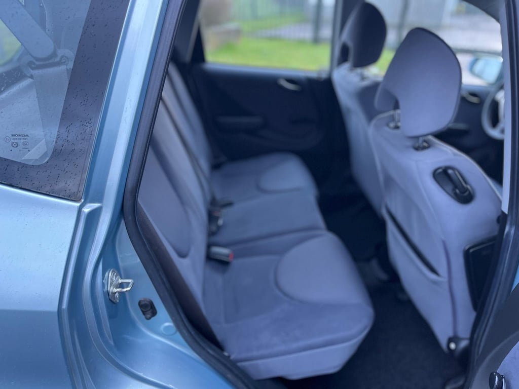 HONDA JAZZ - Image 9