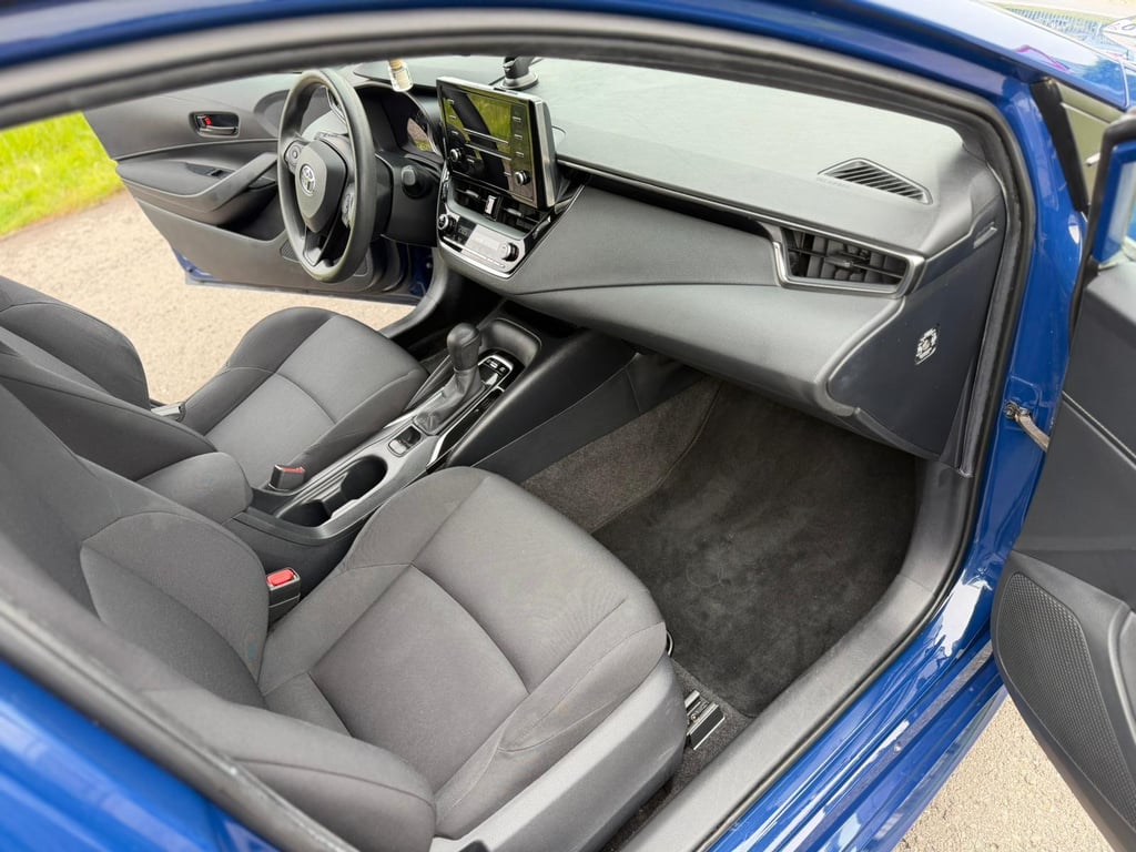 TOYOTA COROLLA - Image 14