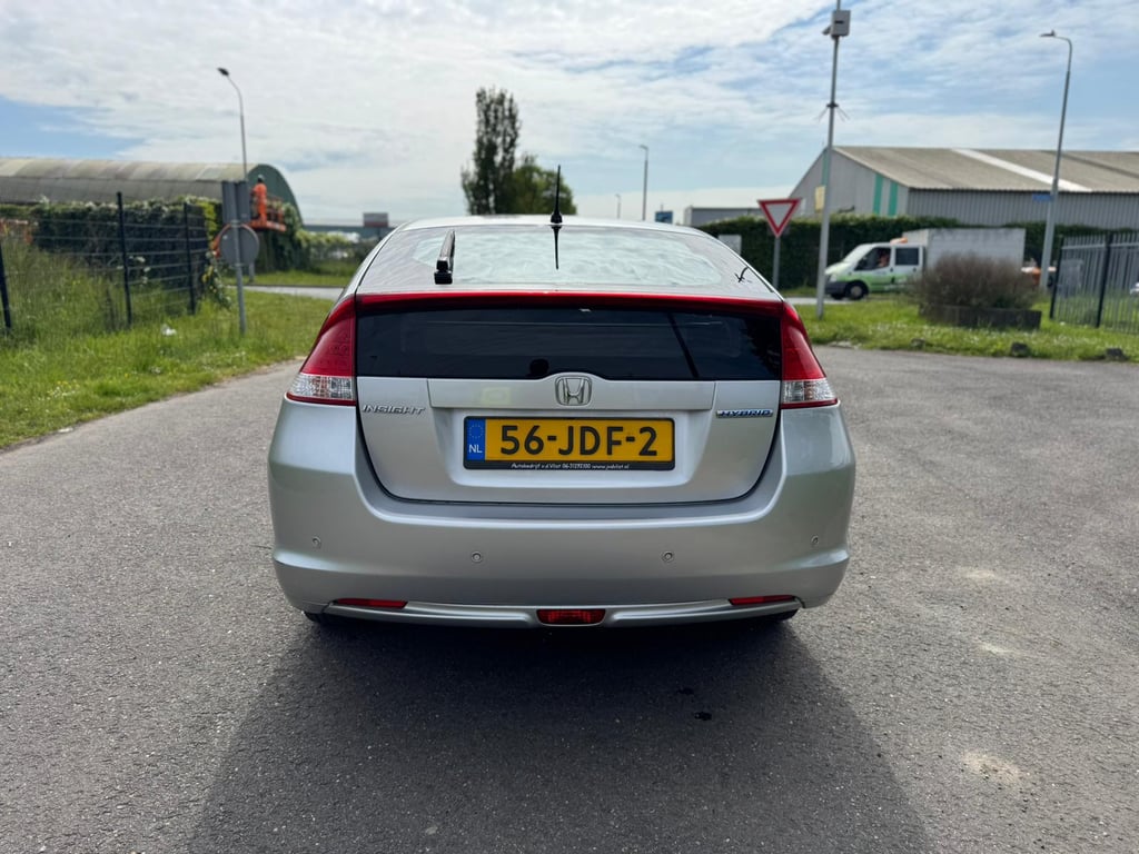HONDA  INSIGHT - Image 9