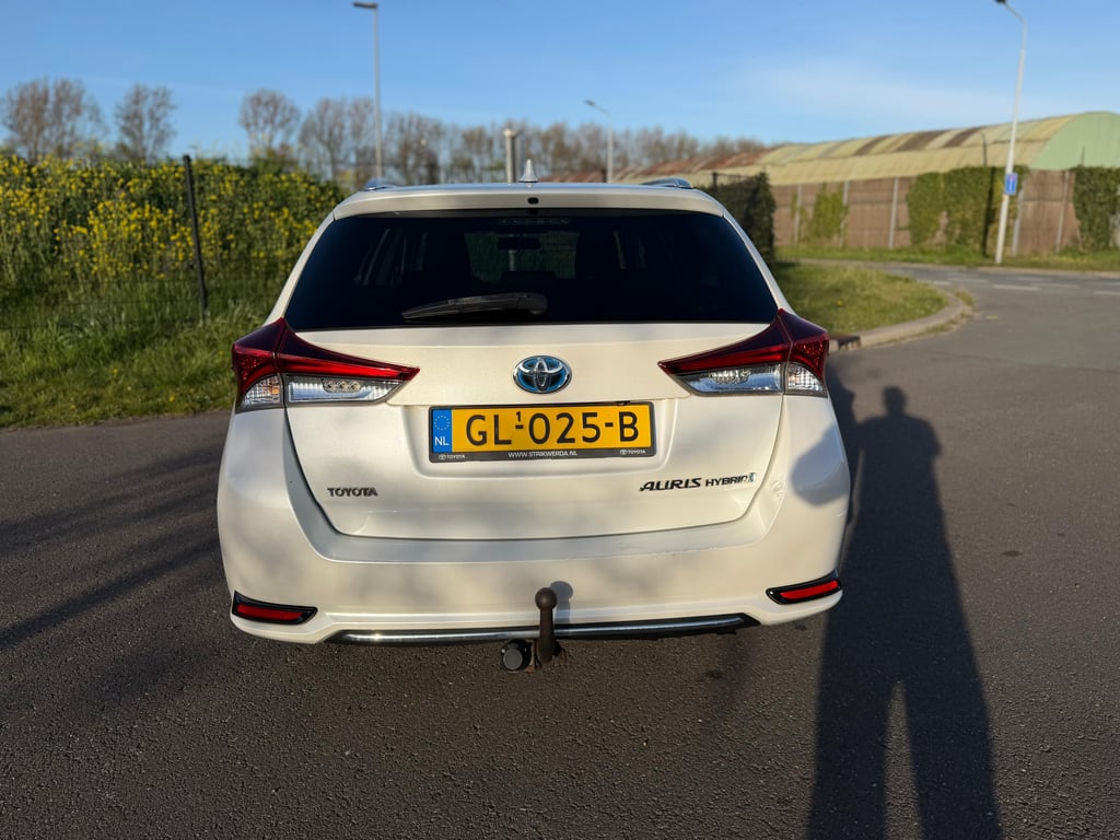 TOYOTA AURIS TOURING SPORTS - Image 10