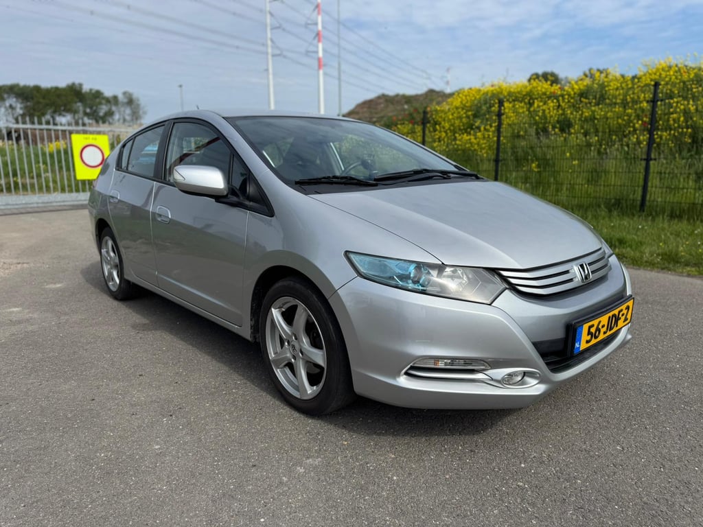 HONDA  INSIGHT - Image 4