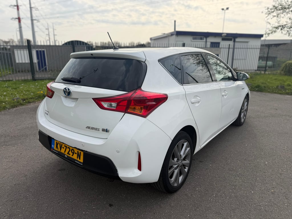 TOYOTA AURIS - Image 4