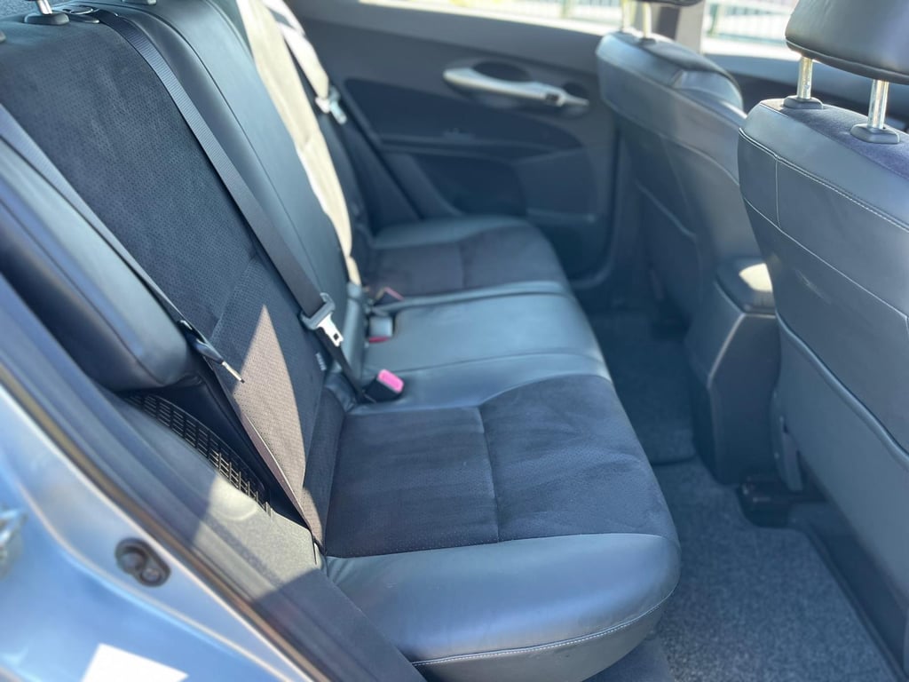 TOYOTA AURIS - Image 10