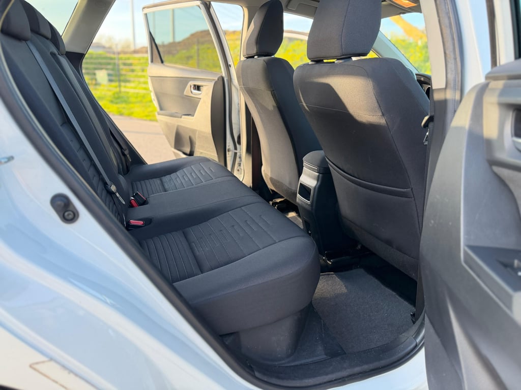 TOYOTA AURIS TOURING SPORTS - Image 17