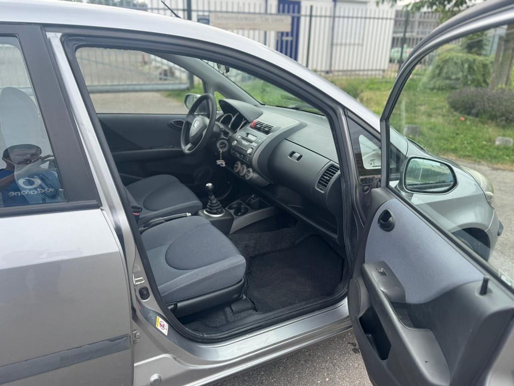 HONDA JAZZ - Image 12