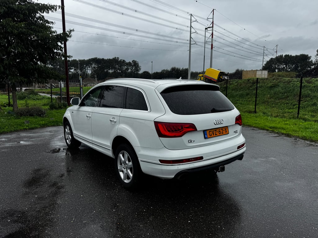AUDI Q7 - Image 7