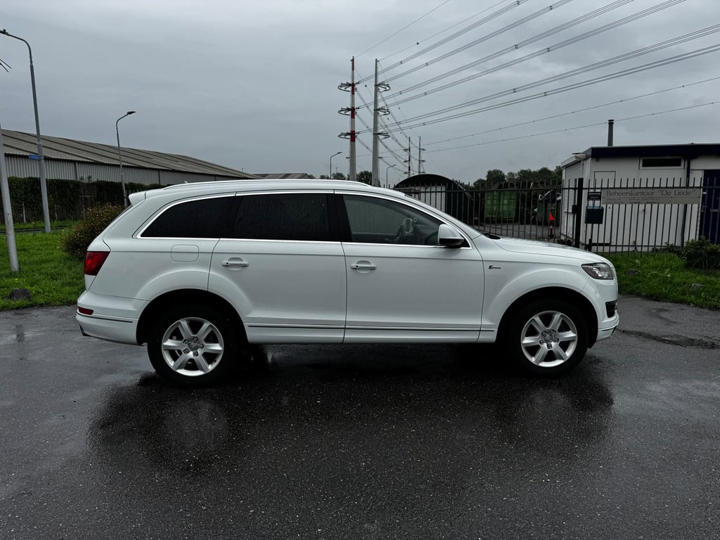 AUDI Q7 - Image 6