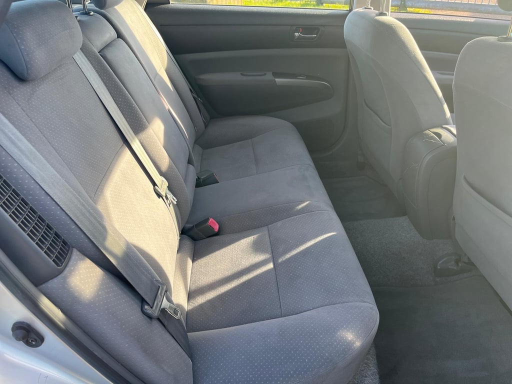 TOYOTA PRIUS - Image 10