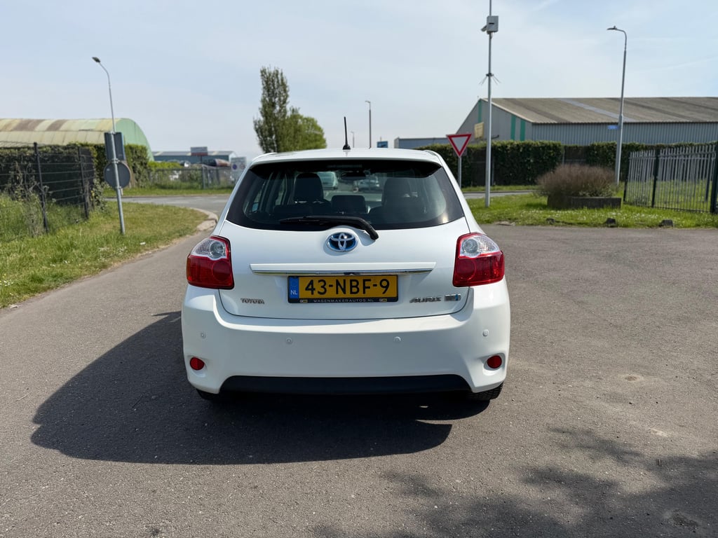 TOYOTA AURIS - Image 4