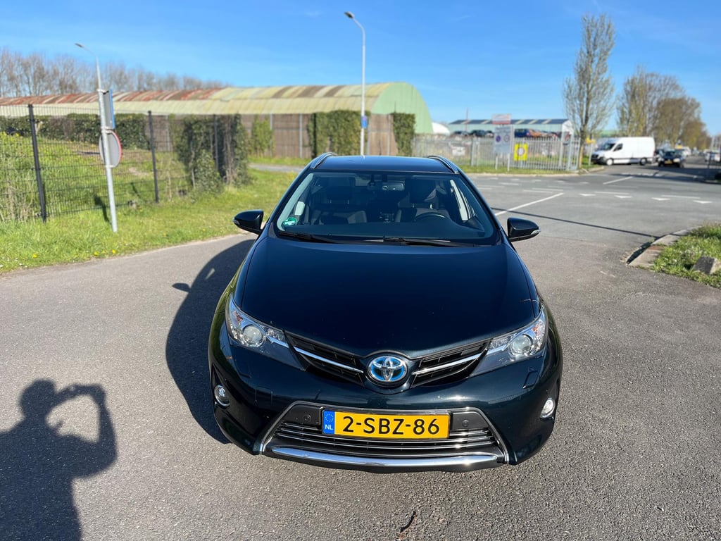 TOYOTO , AURIS TOURING SPORTS