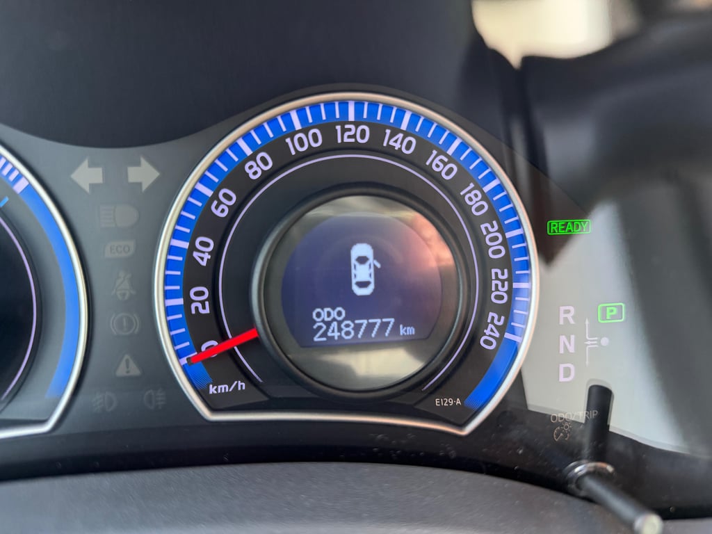 TOYOTA AURIS - Image 19