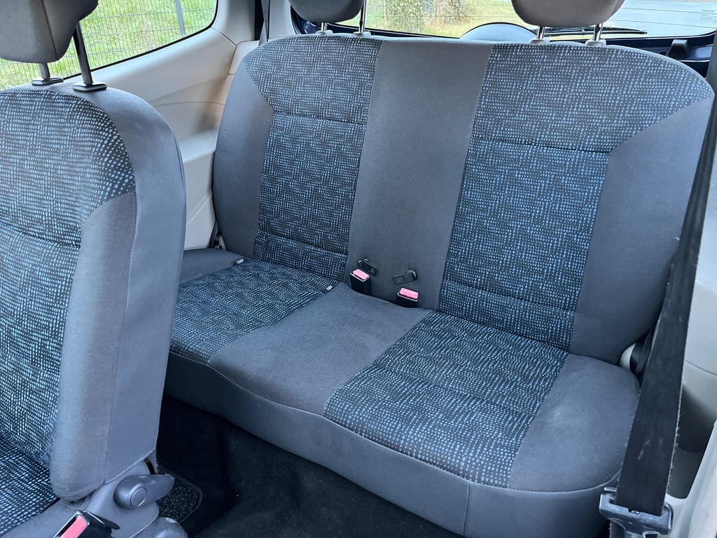 RENAULT TWINGO - Image 22