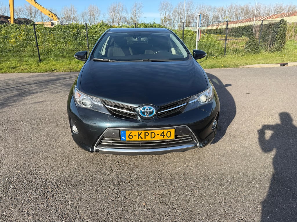 TOYOTA, AURIS