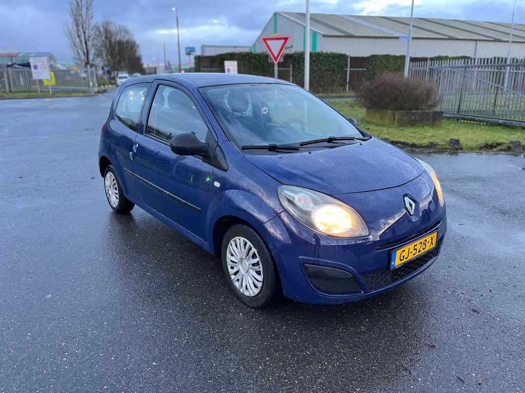 RENAULT TWINGO - Image 15
