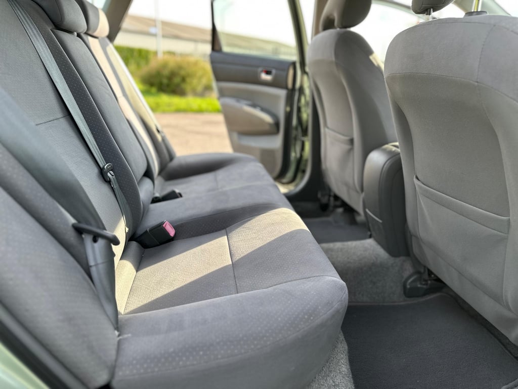 TOYOTA PRIUS - Image 10