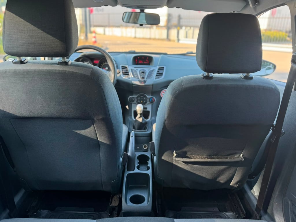 FORD FIESTA - Image 12