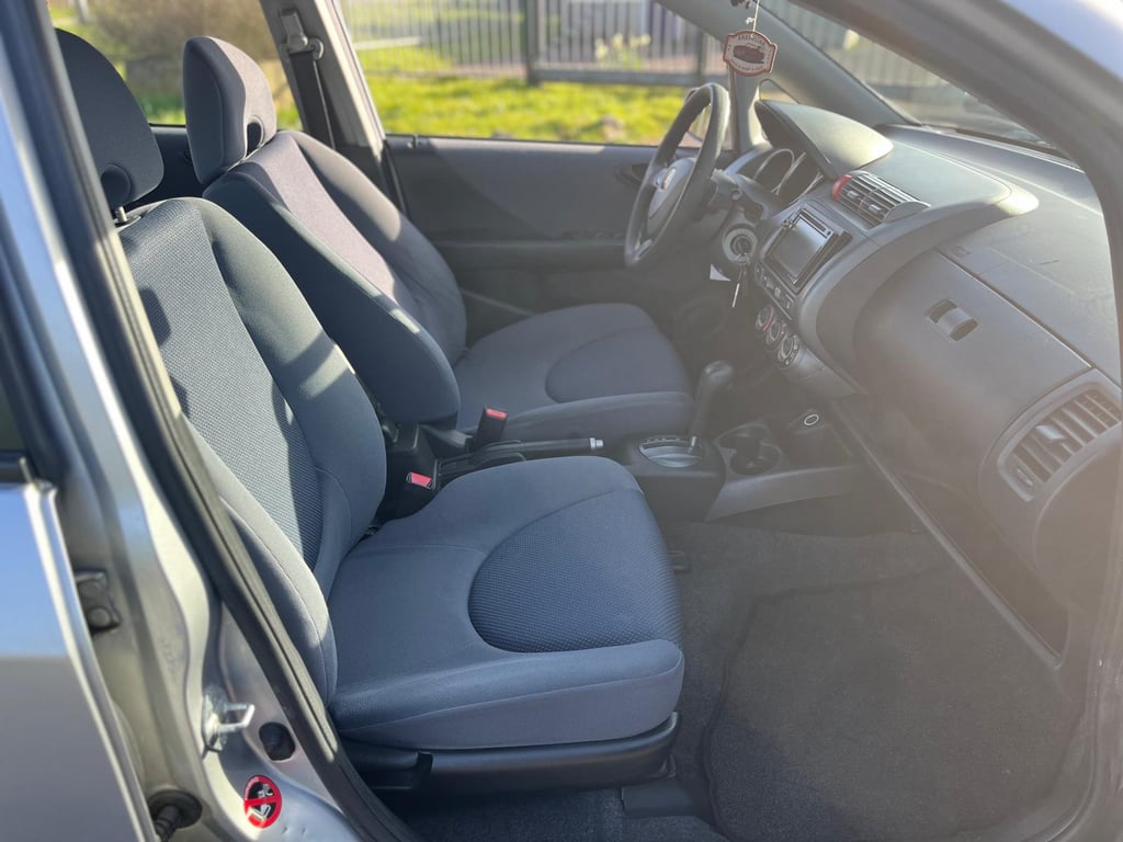 HONDA JAZZ - Image 12