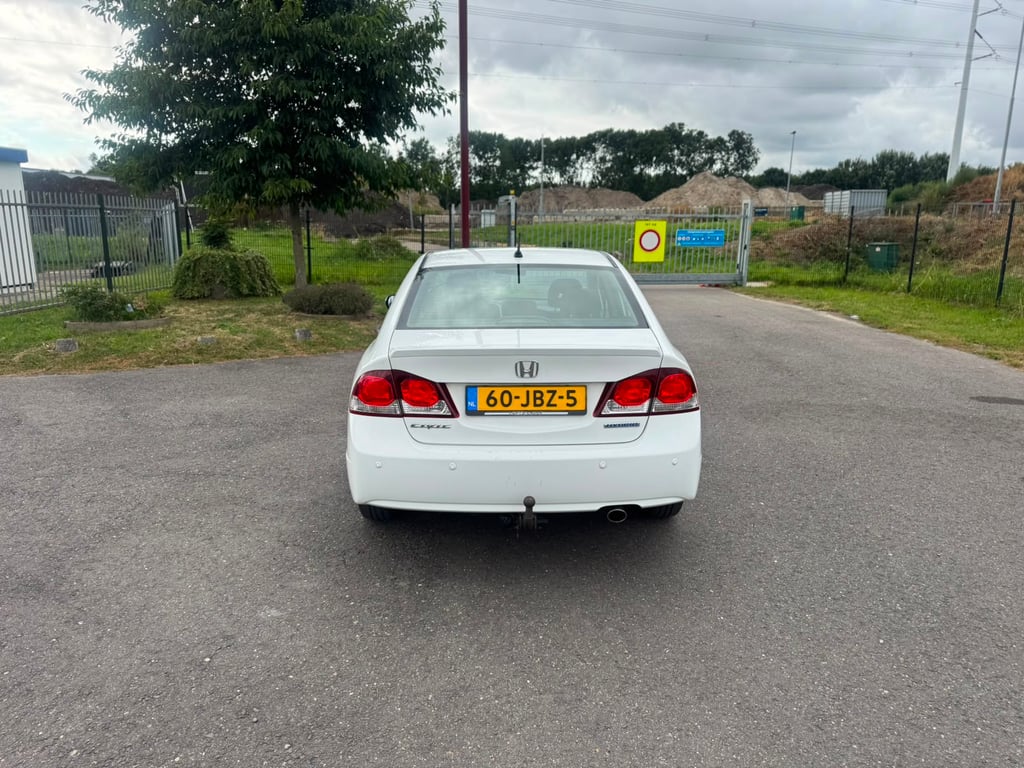 HONDA CIVIC - Image 8