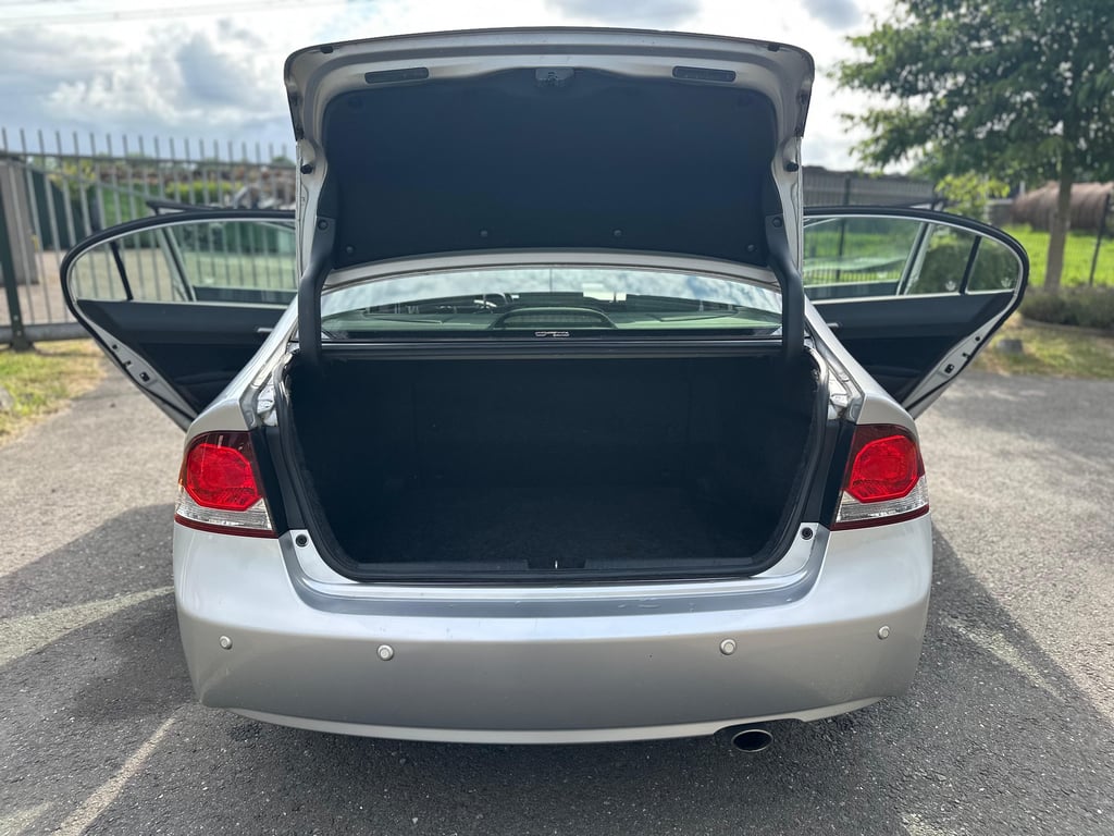 HONDA CIVIC - Image 9