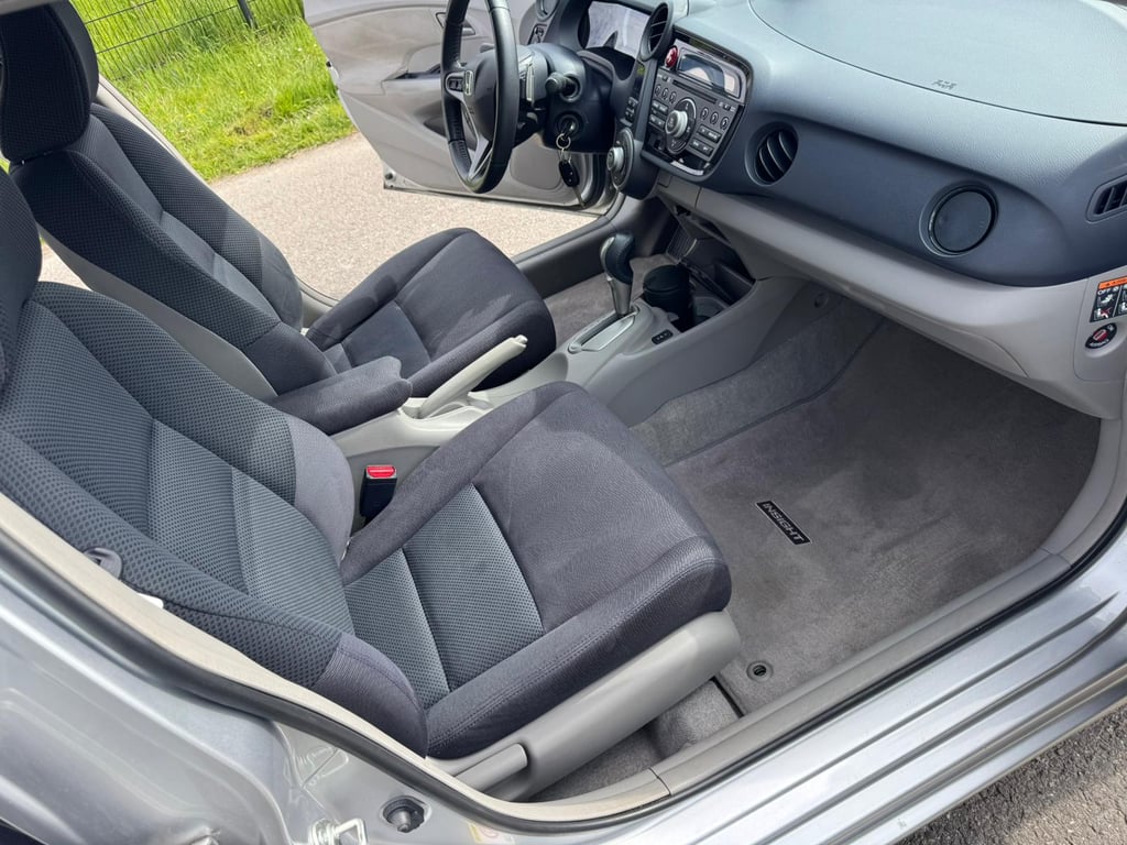 HONDA  INSIGHT - Image 14