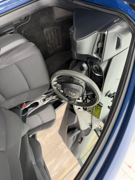 TOYOTA COROLLA - Image 13