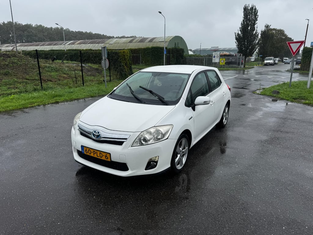 TOYOTA AURIS - Image 4