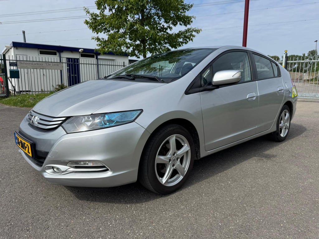 HONDA  INSIGHT - Image 2