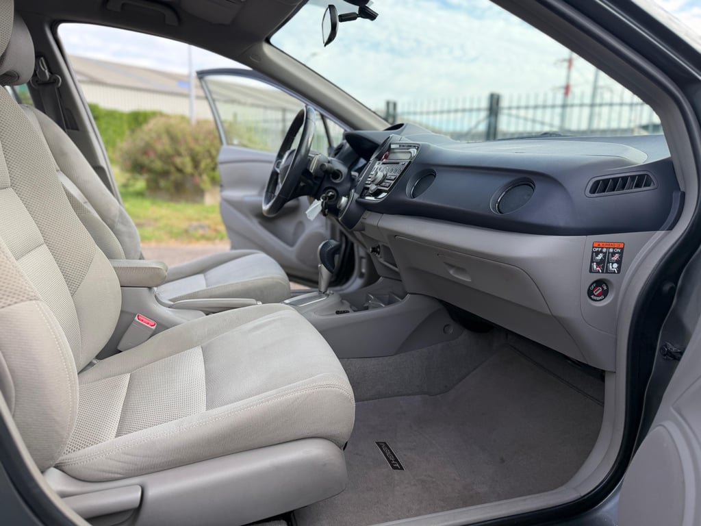HONDA INSIGHT - Image 12