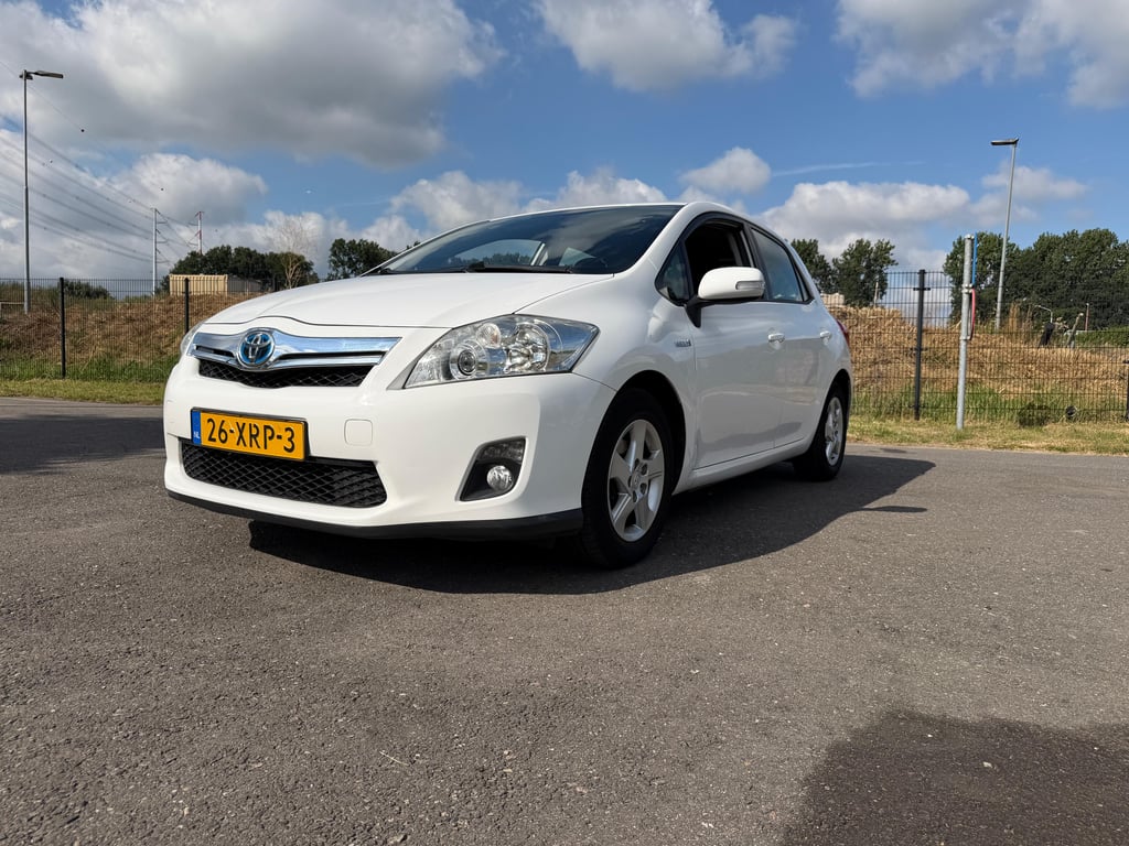 TOYOTA AURIS - Image 3
