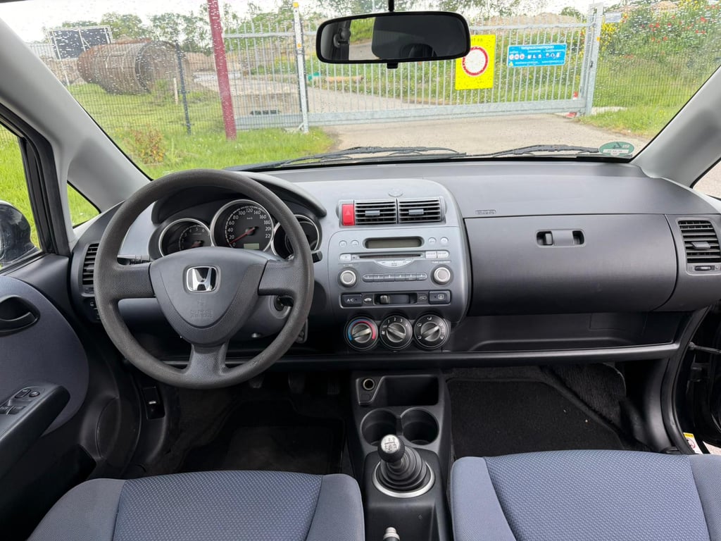HONDA  JAZZ - Image 13