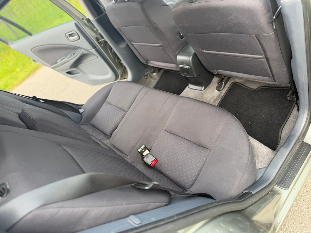 NISSAN ALMERA - Image 11