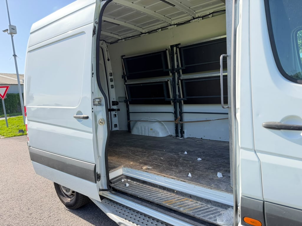MERDECES BENZ SPRINTER - Image 9