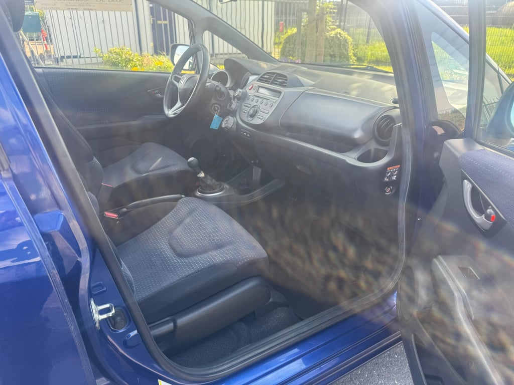 HONDA JAZZ - Image 16