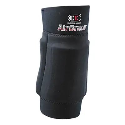 Miếng đệm đầu gối Cliff Keen Air Brace màu đen, chắc chắn giúp tăng cường khả năng bảo vệ với trọng tâm là ổn định khớp để tập luyện và thi đấu nghiêm ngặt.