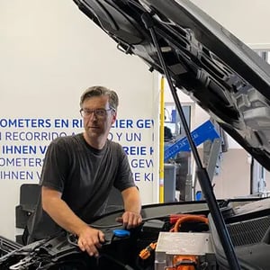 Roel Reker · Hoogvoltexpert (monteur), Veenendaal